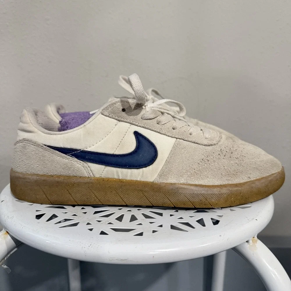 Nike good used